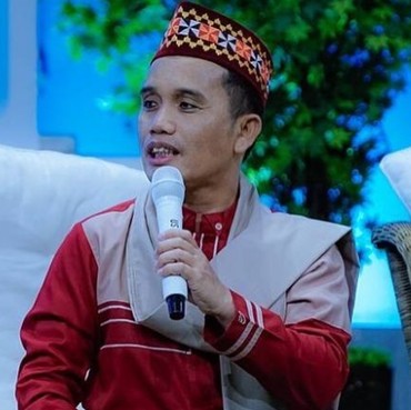 Beda Gaya Andre Taulany & Ustaz Maulana Parodikan Momen Sunhaji Dihina Gus Miftah