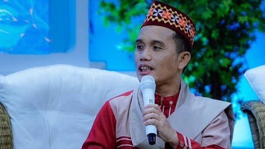 Ustaz Maulana Senang Makan Bareng Kru TV hingga Dion Wiyoko