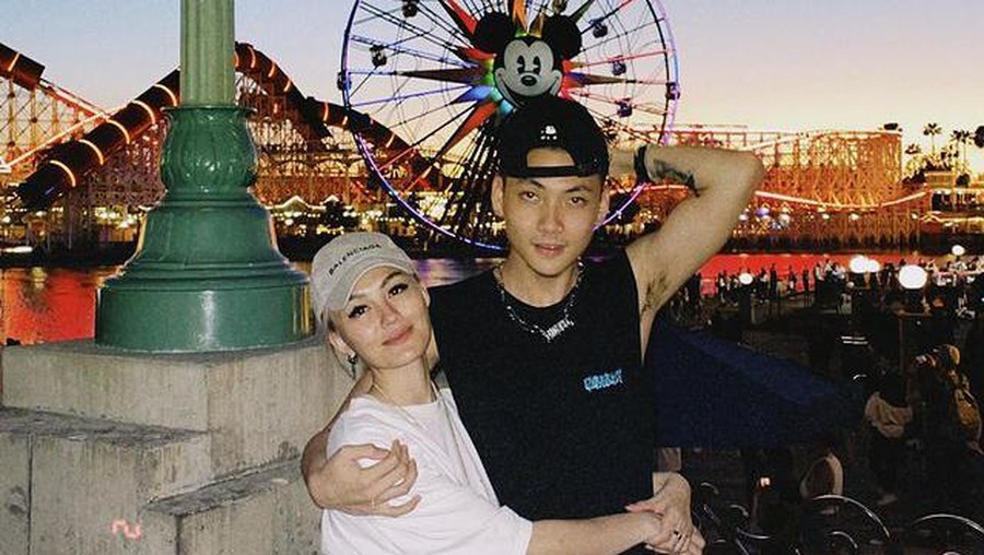 Agnez Mo dan Adam Rosyadi
