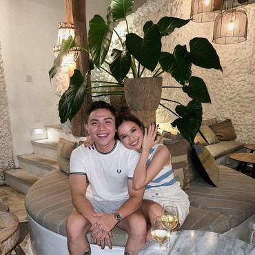 Selamat, Anggi Marito Dilamar Kekasih Pilot