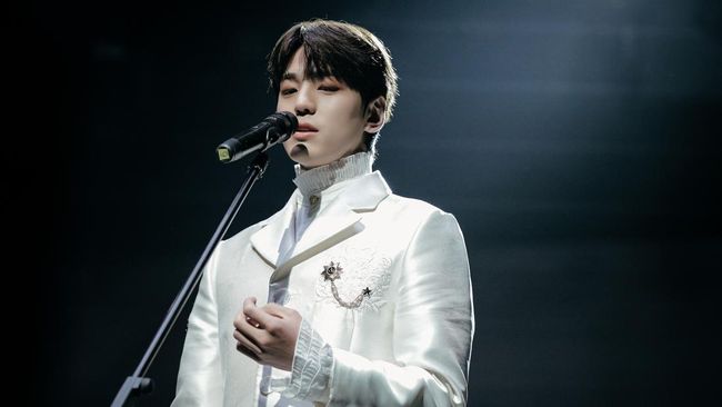 Sinopsis The Heavenly Idol yang dibintangi Kim Min-kyu tentang pendeta hebat yang tiba-tiba masuk tubuh member boyband tak terkenal.