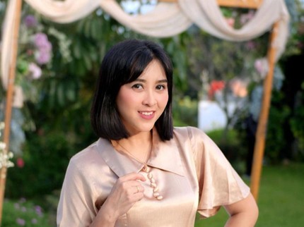 Lama Tak Muncul, Intip 5 Potret Terbaru Errina GD Awet Muda Meski Sudah jadi Bunda