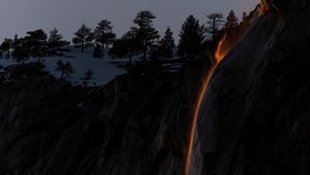 FOTO: Menikmati Fenomena Air Terjun 'Api' Tiap Februari di California