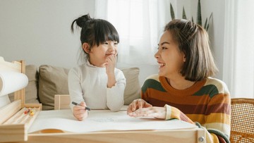 CARA MENGAJARKAN ANAK DUA BAHASA