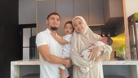 7 Potret Terbaru Lindswell Kwok Eks Atlet Wushu yang Mualaf, Sudah Punya 2 Anak
