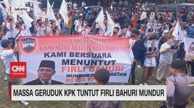 VIDEO: Massa Geruduk KPK Tuntut Firli Bahuri Mundur