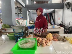 Harga Daging Ayam di Blitar Mulai Merangkak Naik