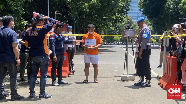 Bripda HS berkeliling Jakarta selama 3 hari mencari target pencurian sebelum memutuskan membunuh sopir taksi online.