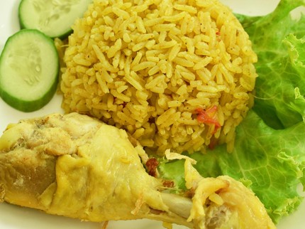 3 Resep Nasi Kebuli Ayam yang Mudah Dibuat di Rice Cooker, Praktis & Lezat