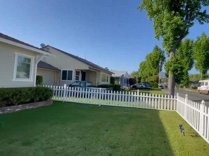 Terpopuler: Potret Rumah Uya Kuya di Amerika Serikat