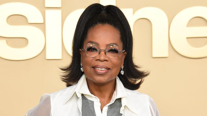 Simak 6 Kiat Public Speaking ala Oprah Winfrey, Pemimpin Hebat Wajib Tahu!