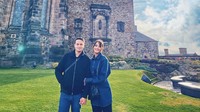 <p>Ketika masih sama-sama menimba ilmu di Inggris, Amanda Khairunnisa dan Tavan Dutton kerap menghabiskan waktu dengan pergi jalan-jalan berkeliling Eropa. (Foto: Instagram @akhairunnisa)</p>