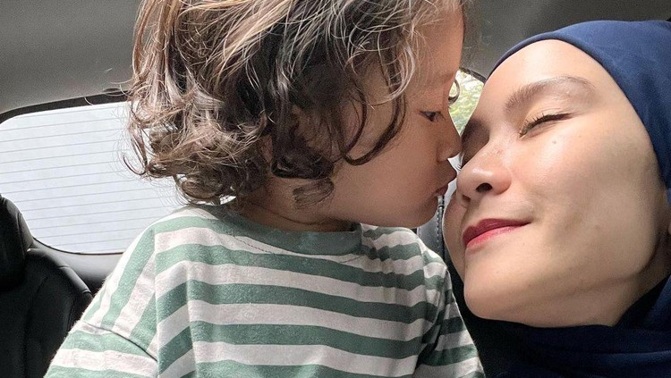 Anak Zaskia Mecca Bhaj Kama Bramantyo