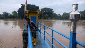 Pintu Air Pasar Ikan Siaga 2, Kelurahan di Jakut Waspada Banjir Rob