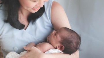 CARA MELEPASKAN SAAT BAYI MENGGIGIT KETIKA MENYUSUI