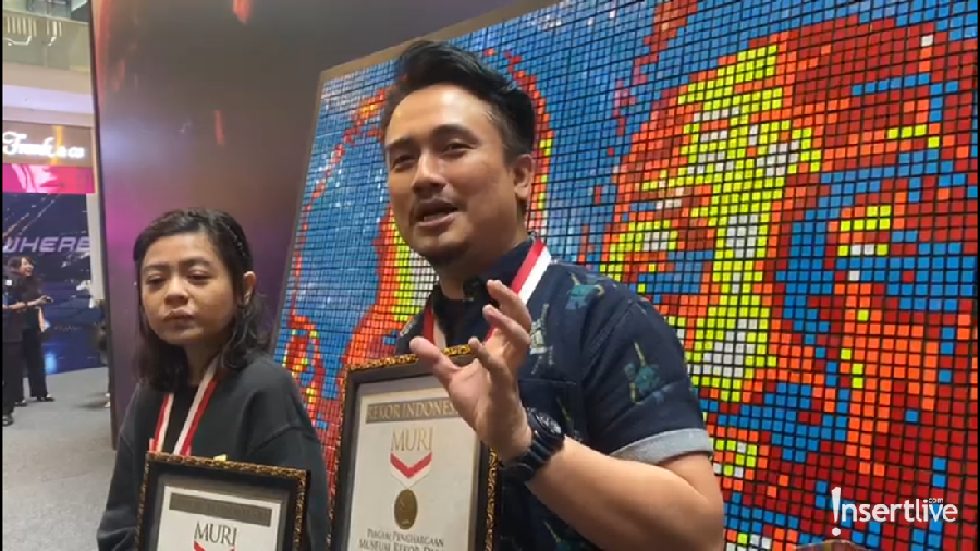 Denny Darko Raih Rekor MURI