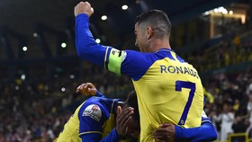 img-title Ronaldo Buka Puasa Gol Tendangan Bebas Setelah 337 Hari