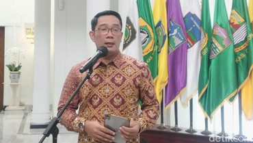 img-title Inikah Perintah Ridwan Kamil sebelum Sabil Fadhillah Dipecat Jadi Guru?