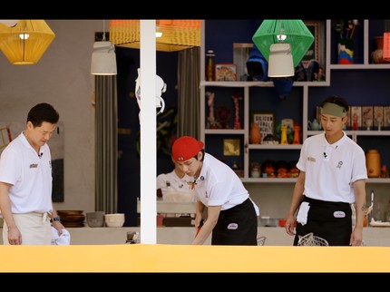 Fakta Menarik Jinny's Kitchen, Variety Show yang Dibintangi V BTS & Park Seo Joon