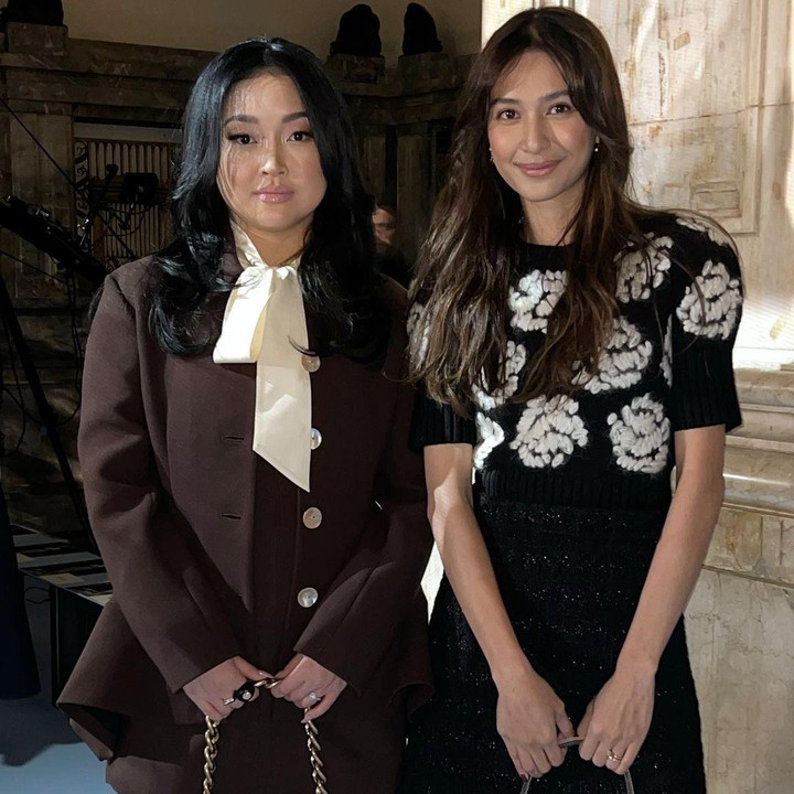 <p>Selain Torry Burch, istri Deva Mahenra ini juga bertemu dan berfoto dengan artis Hollywood kelahiran Vietnam, Lana Condor. (Foto: Instagram @miktambayong)<br /><br /><br /></p>