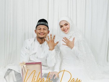 img-title Kisah Cinta Jawara Muay Thai, Pilih Mualaf sebelum Nikahi Istri