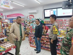 Minimarket di Bogor Disatroni Perampok Bergolok, Seorang Pegawai Terluka