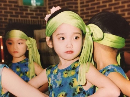5 Foto Masa Kecil Artis Korea yang Menggemaskan, Ada IU Sampai Song Hye Kyo