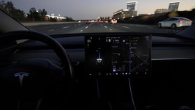 Tesla Dihukum Bayar Ganti Rugi Rp3,9 T karena Kecelakaan Autopilot