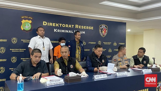 Wanita berinisial MIM (29) di Bekasi tewas dibunuh dua karyawannya. Polisi telah menangkap kedua pelaku.