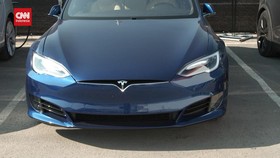 img-title VIDEO: Fitur Self Driving Bermasalah, Tesla Recall Ratusan Mobil