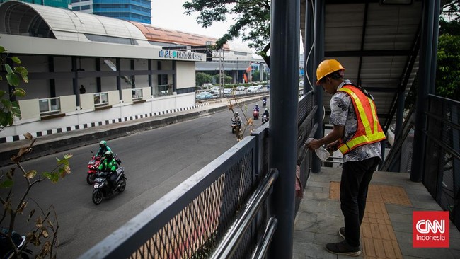 FOTO: Uji Coba Halte Transjakarta Cikoko Stasiun Cawang