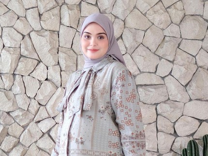 Cerita Persalinan Anak Kedua Vebby Palwinta, Sempat Panik dan Teriak di Perjalanan ke RS
