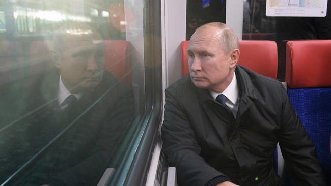 Kereta lapis baja Presiden Putin dilengkapi gym, bar, perlengkapan modern hingga peralatan medis untuk keadaan darurat.