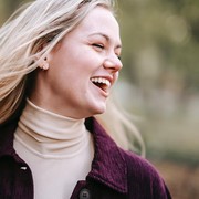 5 Cara Mudah Meningkatkan Hormon Serotonin untuk Capai Hidup yang Lebih Bahagia, Kamu Wajib Terapkan!