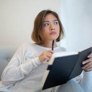 Pentingnya Punya Mood Tracker atau Pelacak Mood, Ini Manfaatnya!