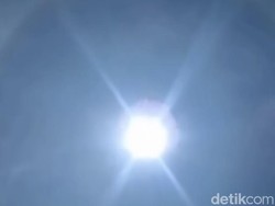 Penampakan Matahari Bercincin di Langit Sukabumi