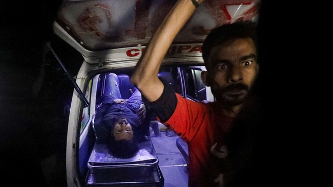 FOTO: Taliban Serang Kantor Polisi di Pakistan, Empat Orang Tewas