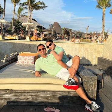 Rayakan Ultah, Raffi Ahmad dan Nagita Slavina Dinner Romantis Berdua