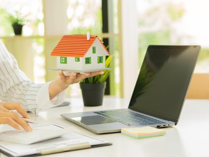 Tips Cerdas Wujudkan Impian Beli Rumah di Usia Muda ala Investor Lo Kheng Hong