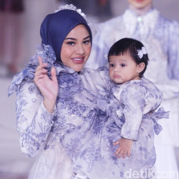 Perut Dielus Ashanty, Aurel Hermansyah Hamil Adik Ameena?