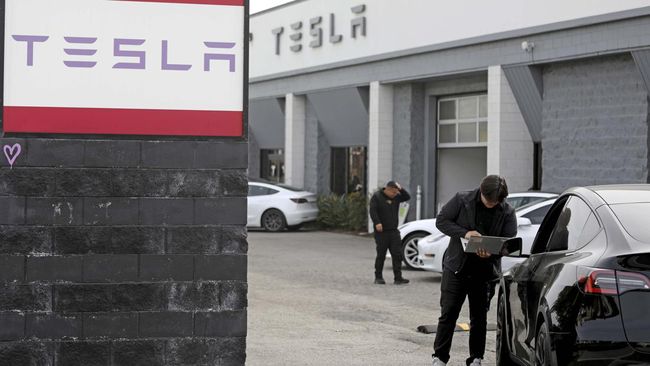 Cerita Menteri ESDM Alasan Tesla Ogah Investasi di Indonesia