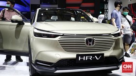 FOTO: Ramai Pengunjung Terpincut Mobil Honda di IIMS 2023