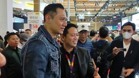 Komentar AHY Saat Lihat Mobil Listrik Esemka di IIMS 2023