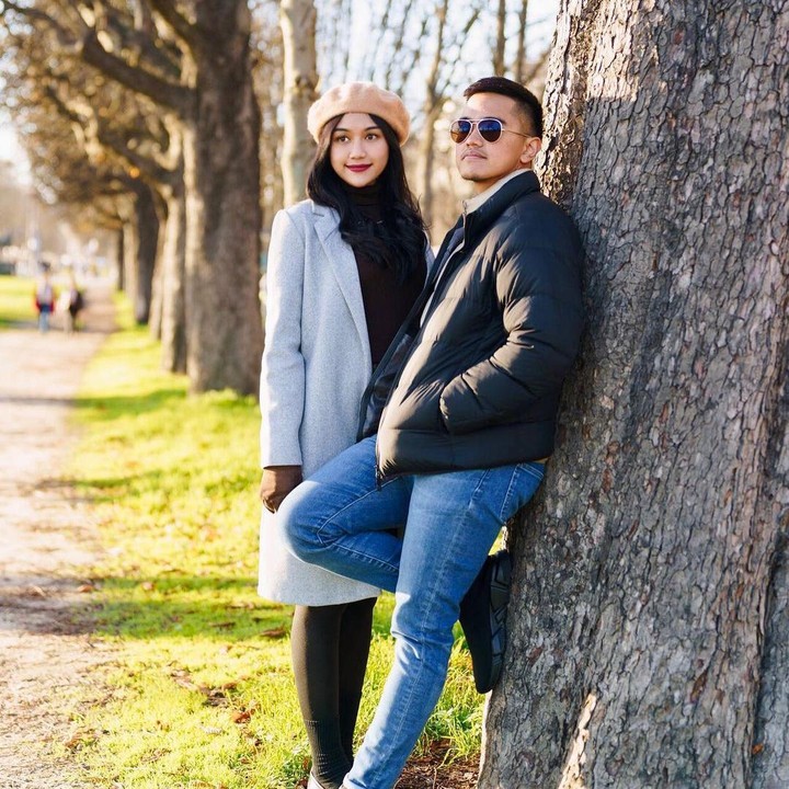<p>Foto-foto romantis yang diunggah Erina dan Kaesang ini banjir pujian dari netizen. Banyak pula yang mengaku ikut bahagia melihat mimpi Erina bisa terwujud setelah menikah dengan Kaesang. (Foto: Instagram @erinagudono/ @kaesangp)</p>
