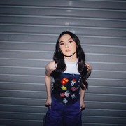 5 Ide Outfit Hangout ala Mahalini Raharja yang Super Chic dan Stylish!