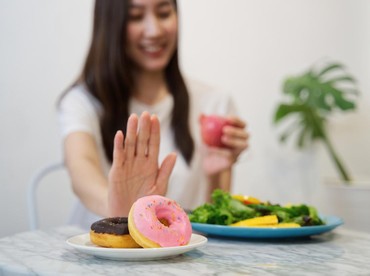 Berat Badan Susah Turun di Usia 40-50an Hanya Mitos, tapi...