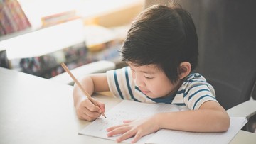 PERANAN BAHASA IBU UNTUK ANAK
