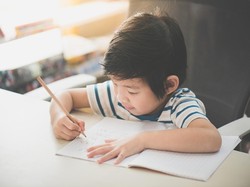 90+ Contoh Majas Metafora dan Maknanya, Siswa Merapat!
