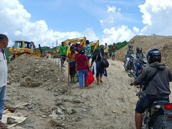 Jalan Alternatif karena Gunung Bergeser di Kupang Cuma Bisa Dilalui Roda Dua