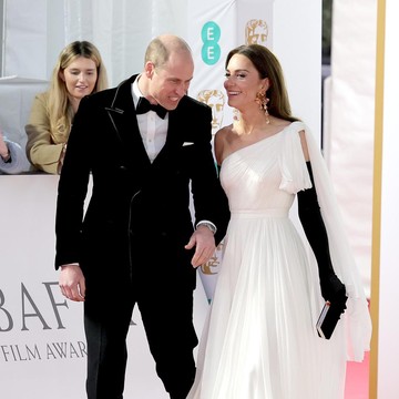 Kate Middleton Pakai Ulang Gaun Alexander McQueen dan Anting Zara Rp300an di BAFTA 2023